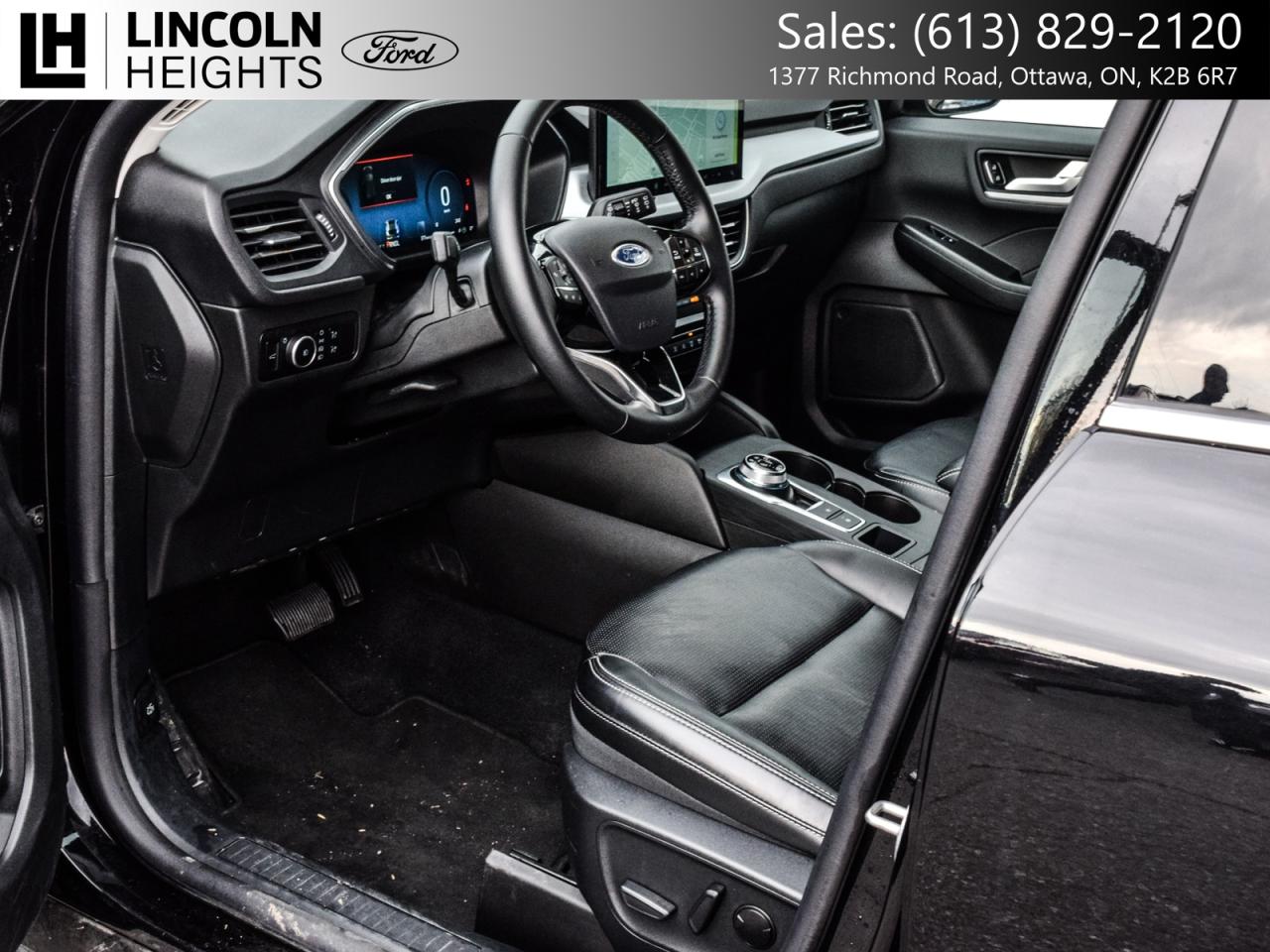 2025 Ford Escape Platinum AWD Photo