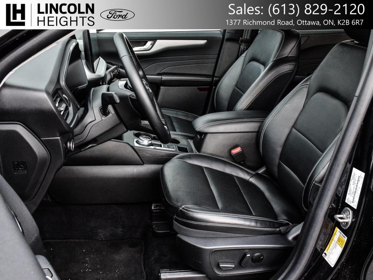 2025 Ford Escape Platinum AWD Photo