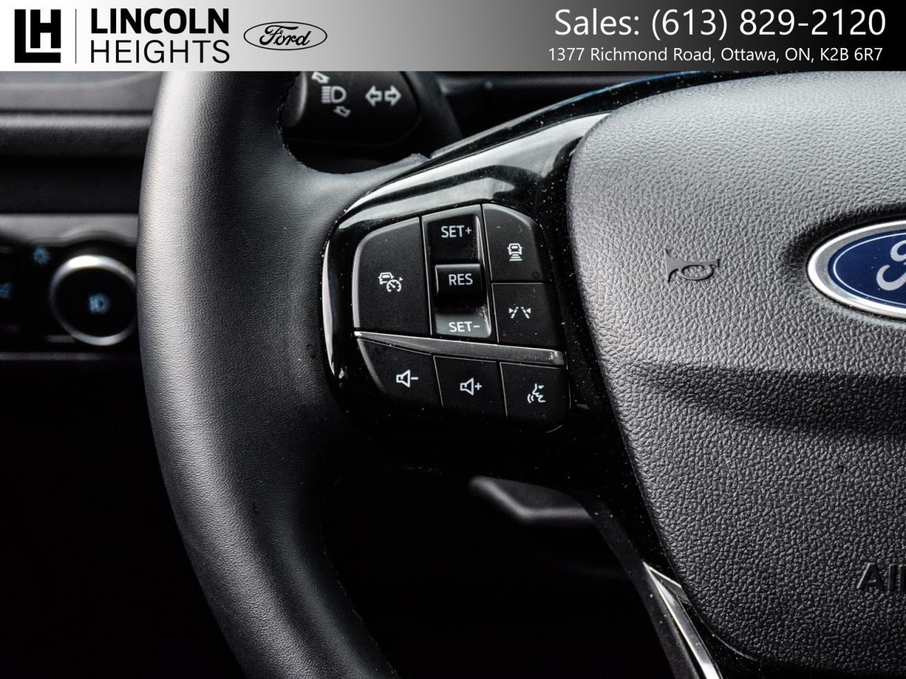 2025 Ford Escape Platinum AWD Photo