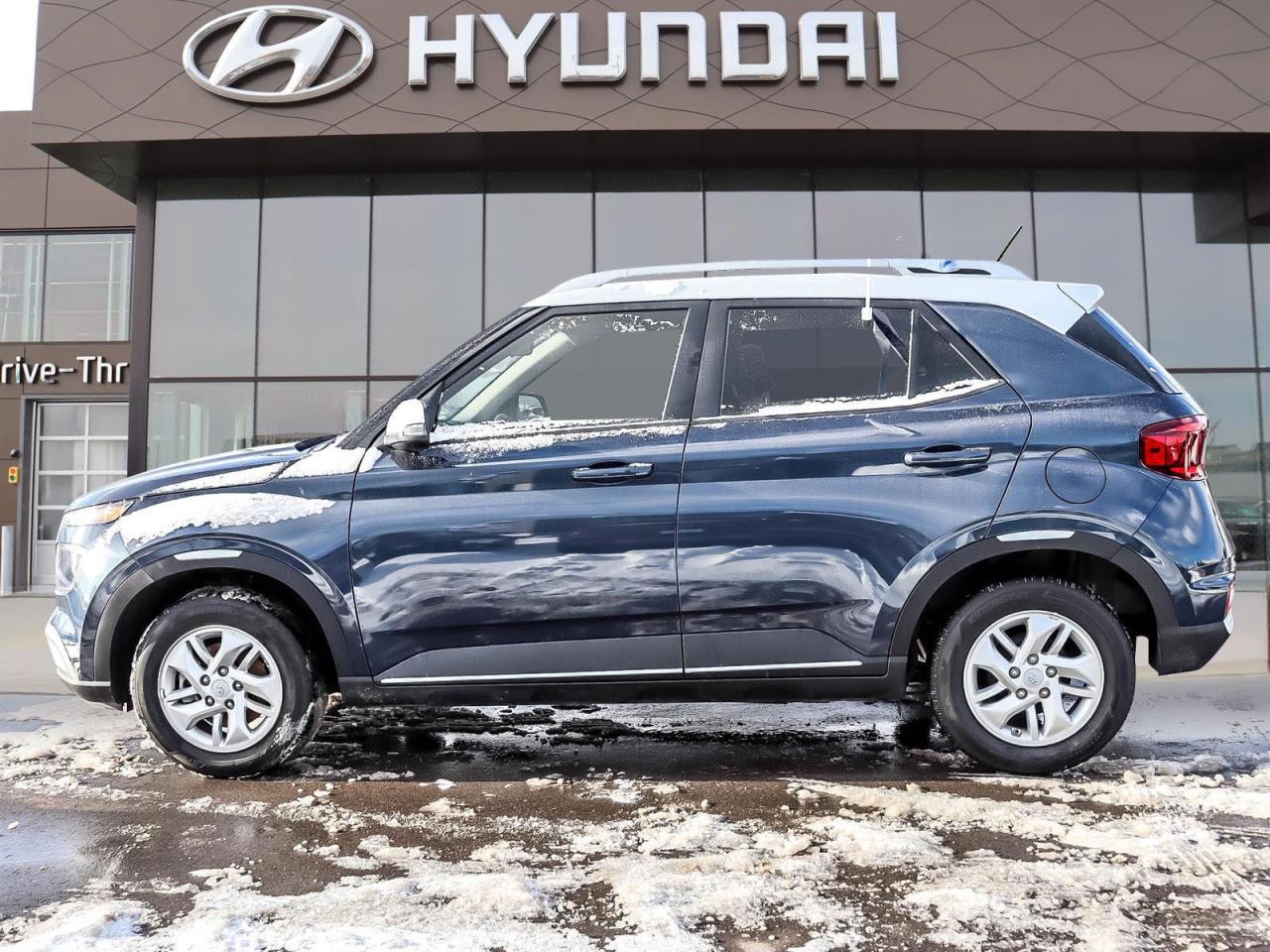 2024 Hyundai Venue PREFERRED Photo4