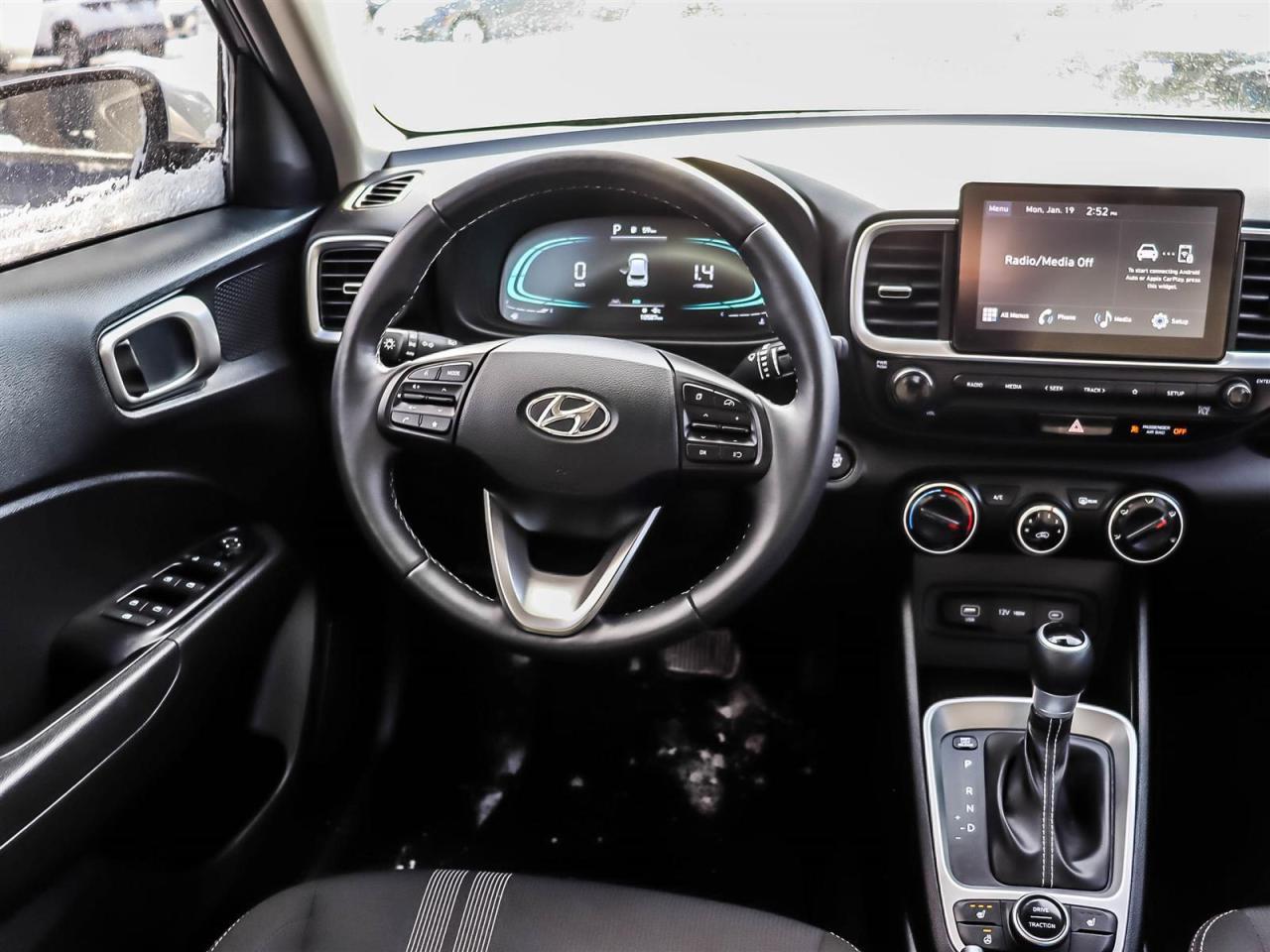 2024 Hyundai Venue PREFERRED Photo