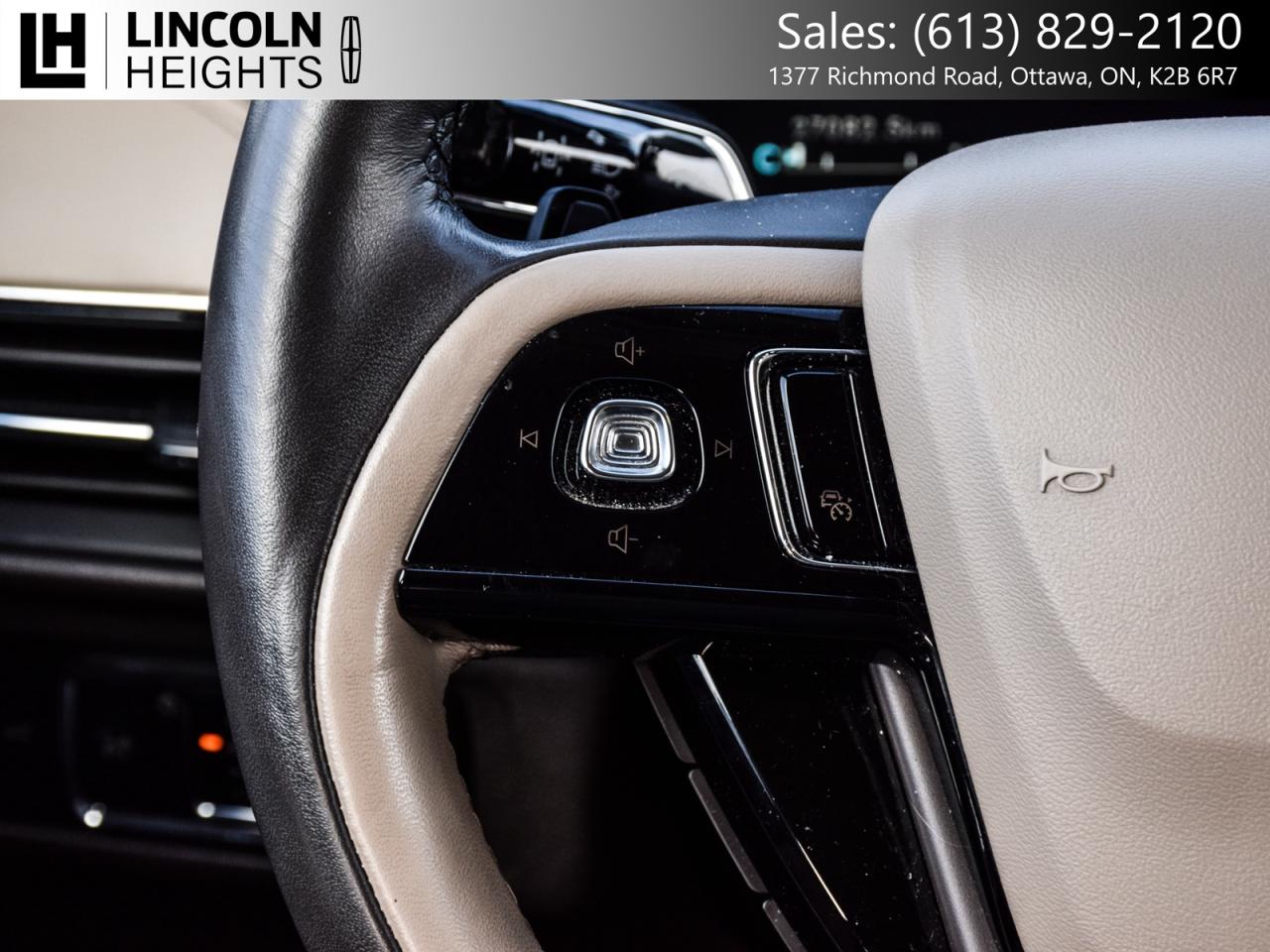 2022 Lincoln Corsair  Photo