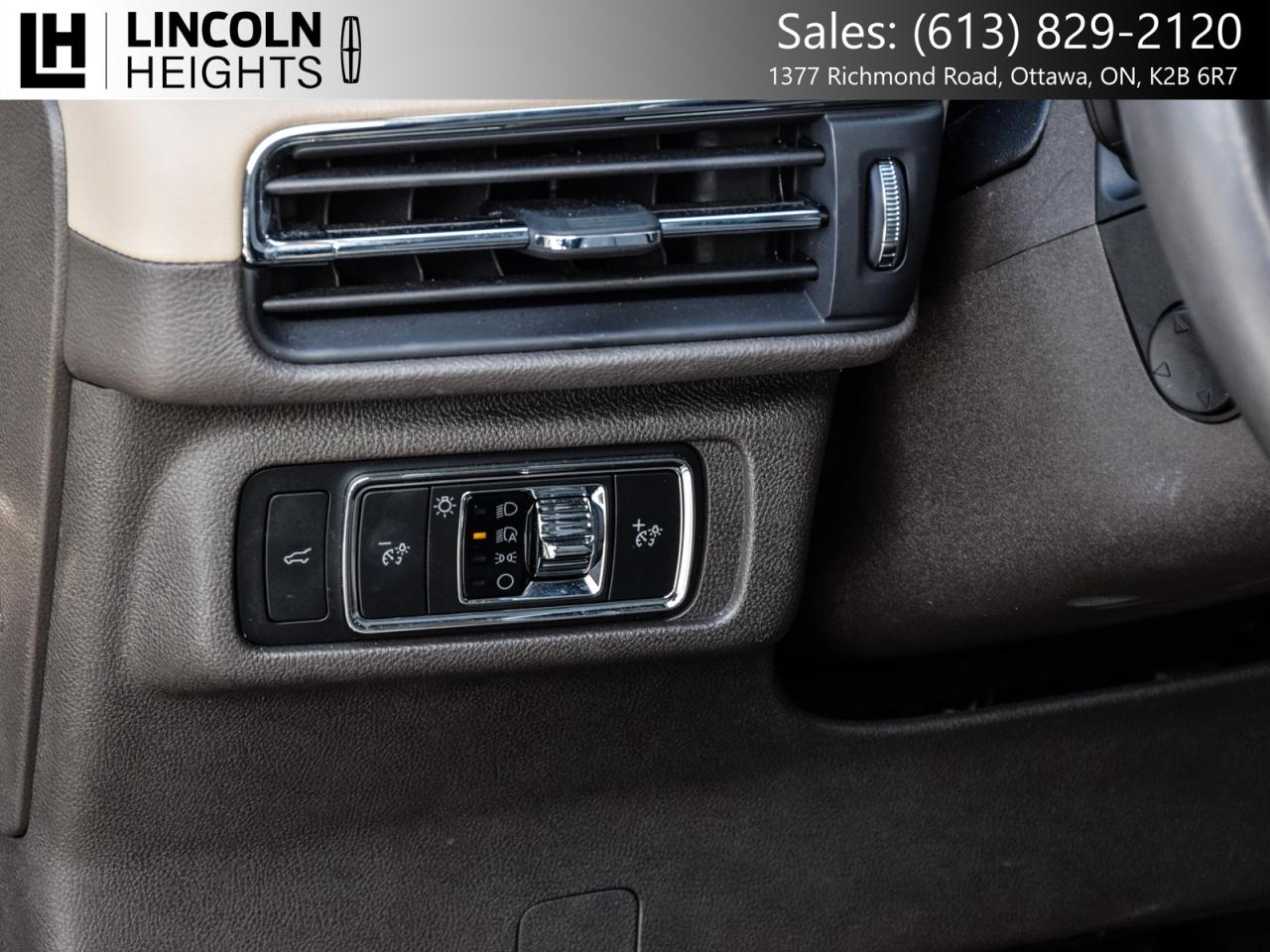 2022 Lincoln Corsair  Photo