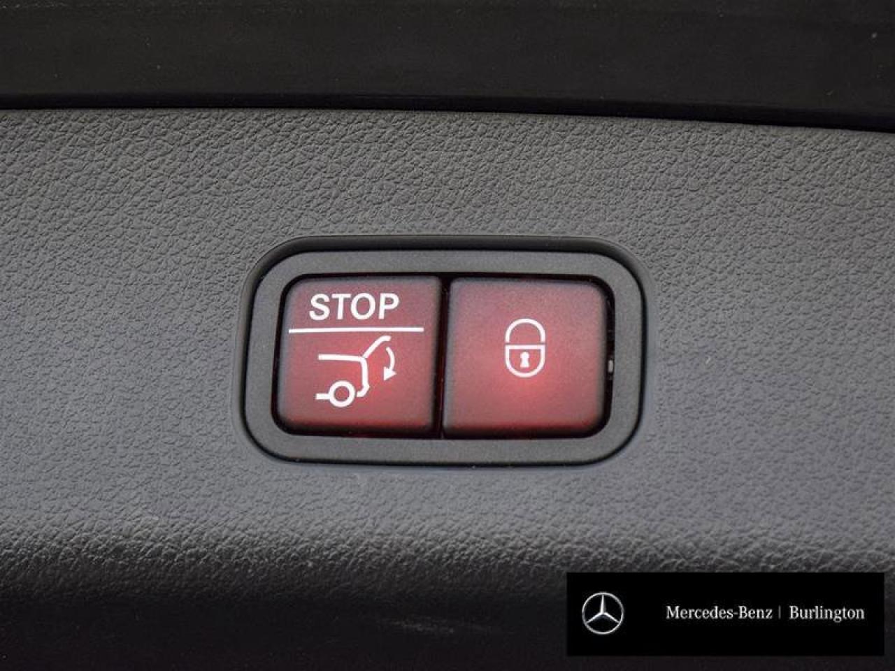 2023 Mercedes-Benz GLC GLC 300 Photo