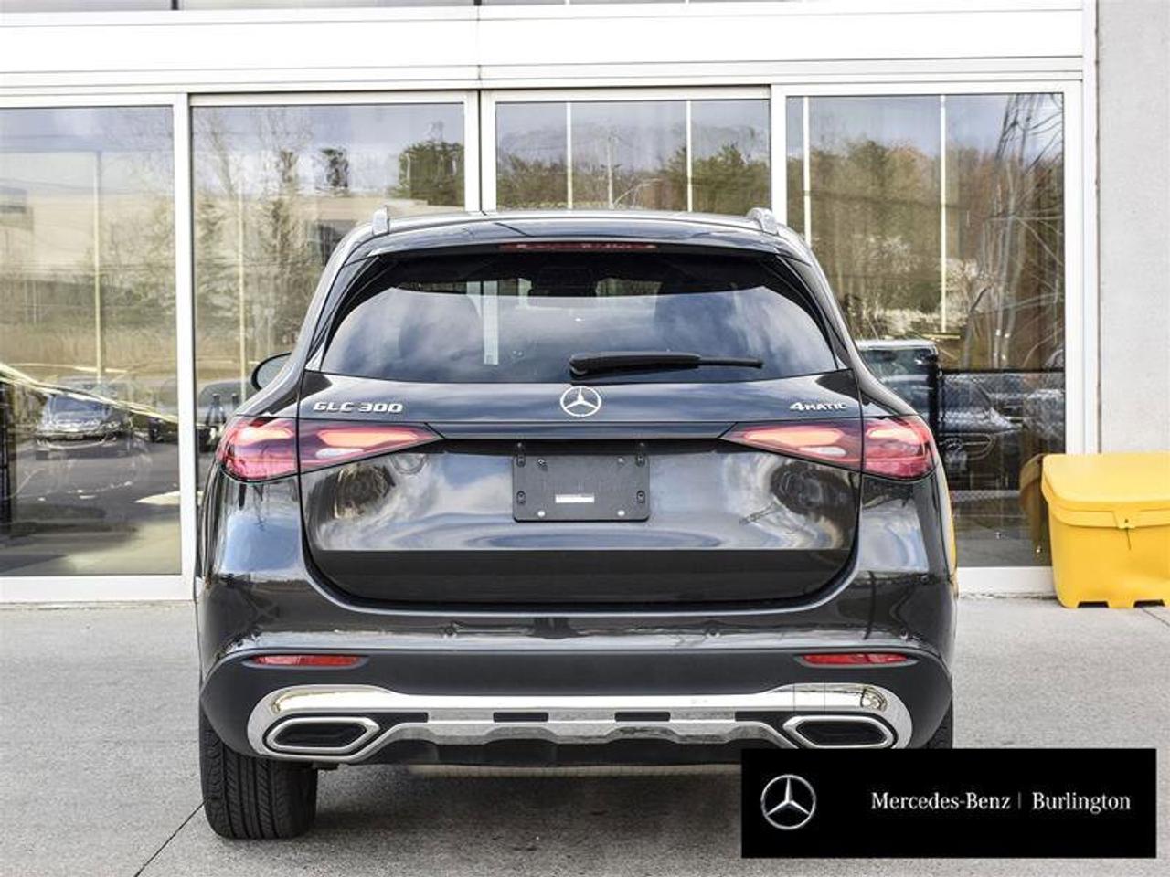 2023 Mercedes-Benz GLC GLC 300 Photo