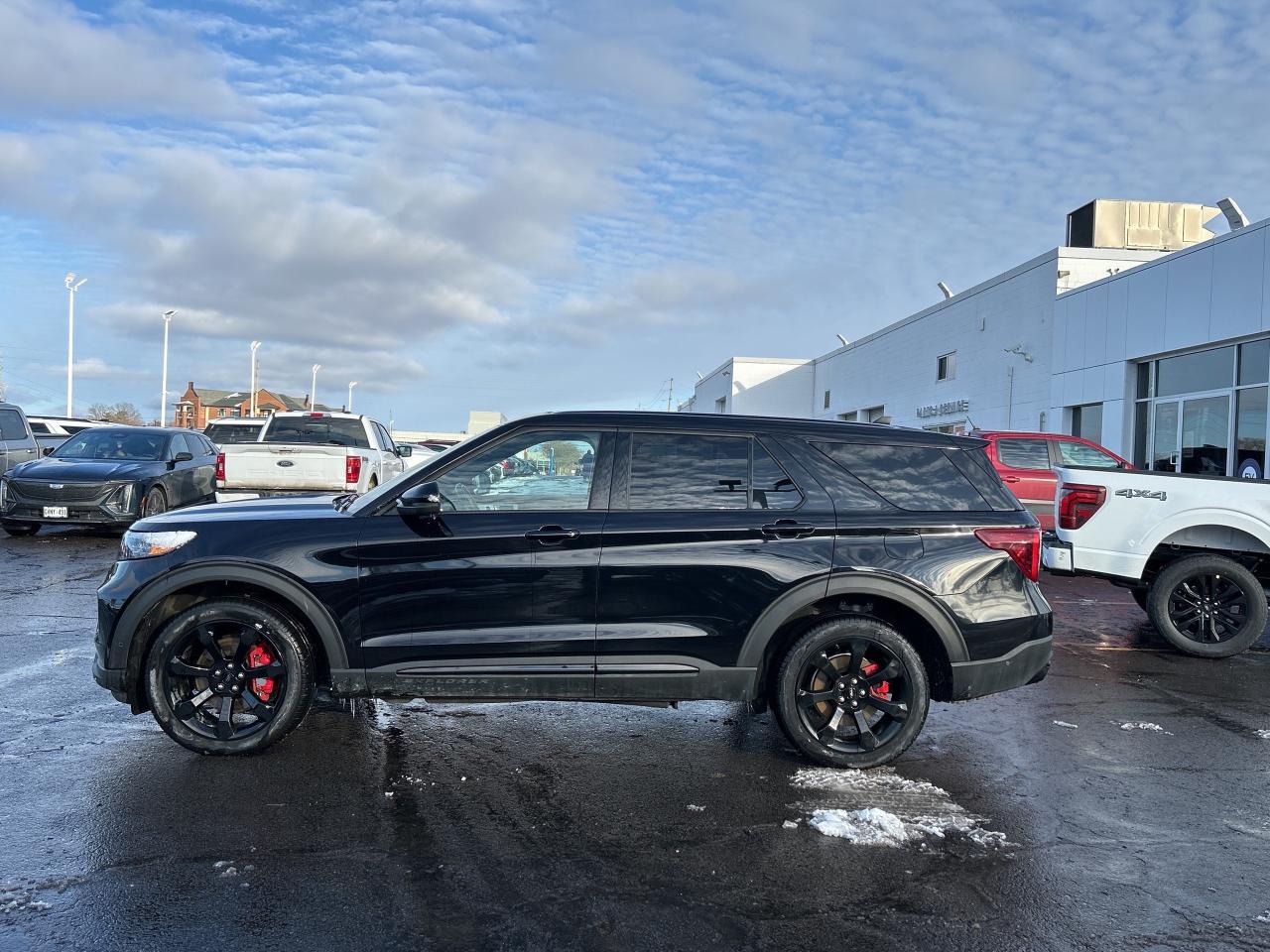 2021 Ford Explorer ST 3.0L LEATHER PANEL ROOF TECH PKG STREET PACK Photo