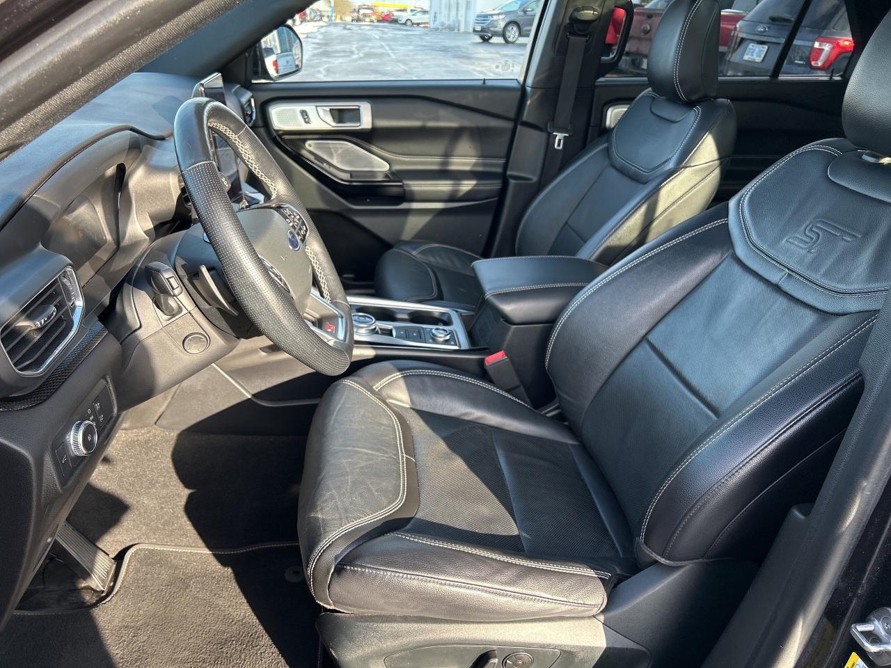 2021 Ford Explorer ST 3.0L LEATHER PANEL ROOF TECH PKG STREET PACK Photo