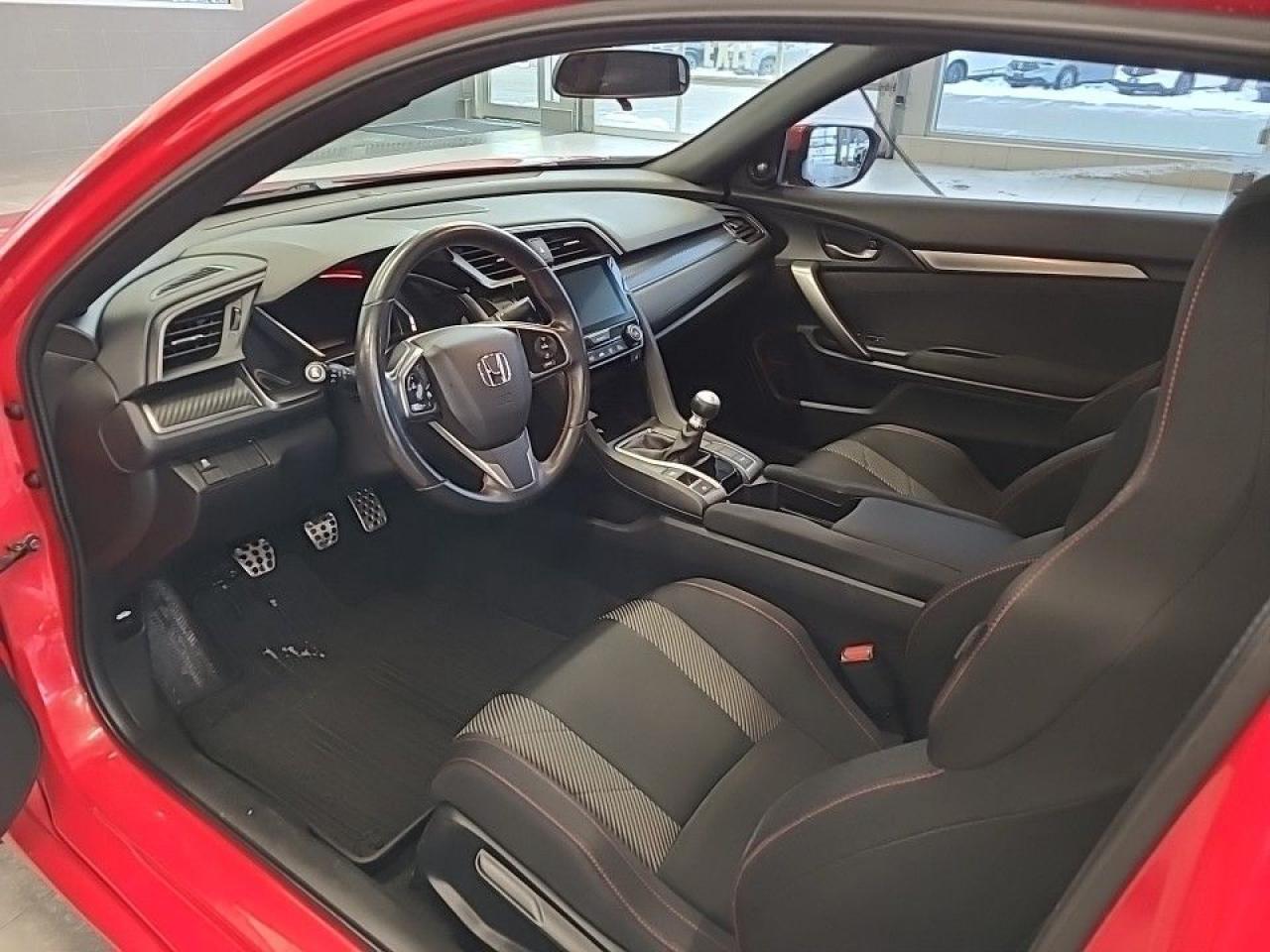 2018 Honda Civic Coupe Si Manual (RARE 6 SPEED MANUAL) Photo