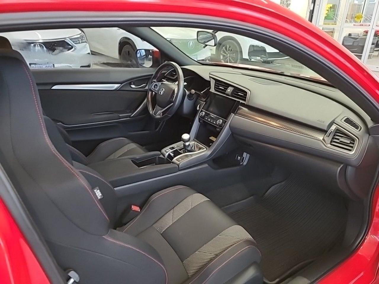 2018 Honda Civic Coupe Si Manual (RARE 6 SPEED MANUAL) Photo