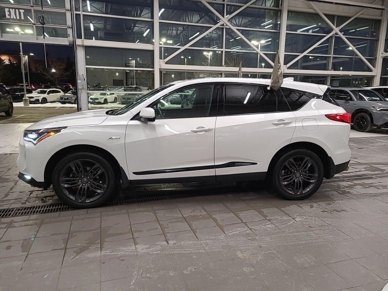 2022 Acura RDX A-Spec AWD (7 Year 160K Factory Warranty Incl) Photo3