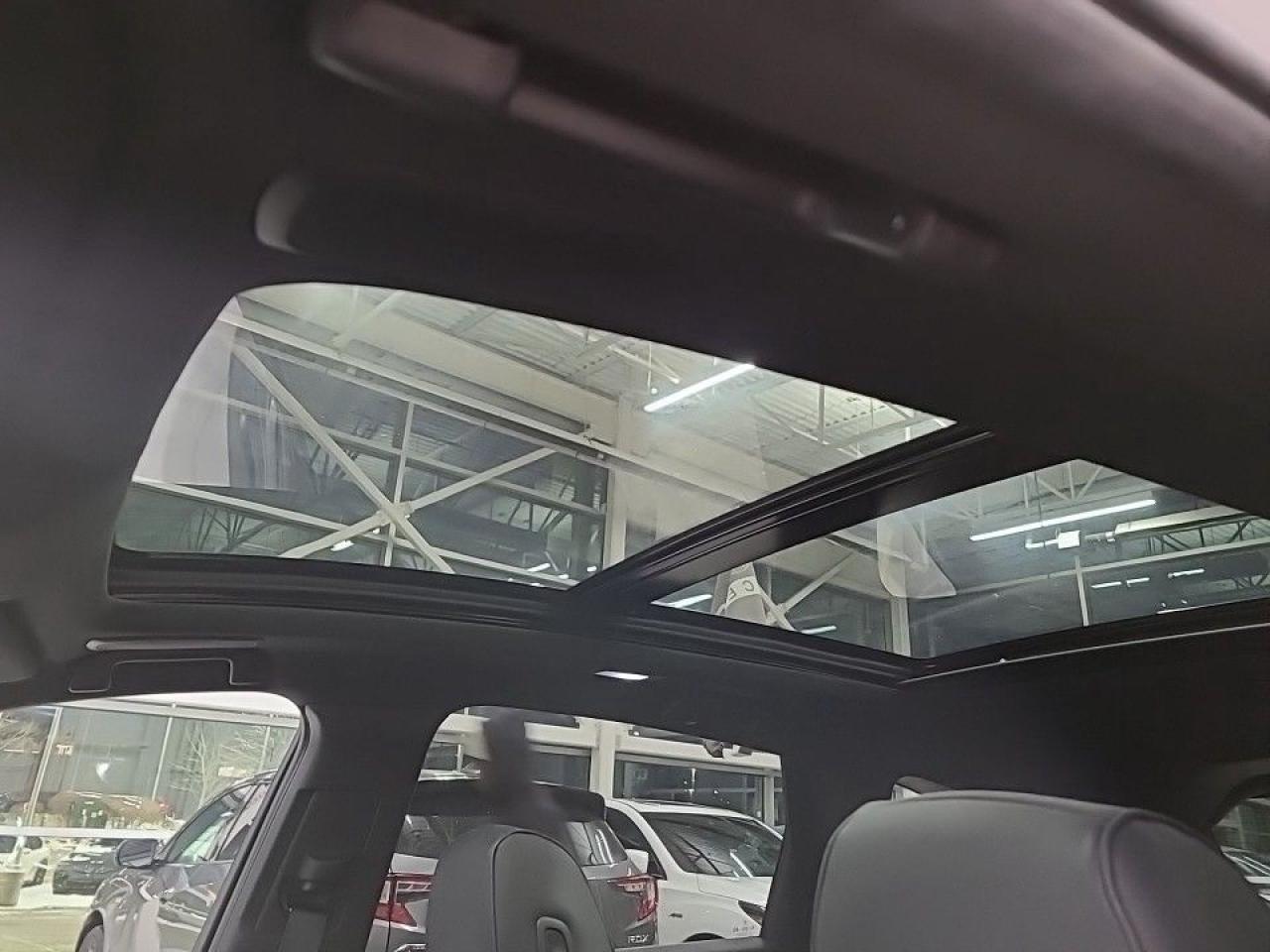 2022 Acura RDX A-Spec AWD (7 Year 160K Factory Warranty Incl) Photo