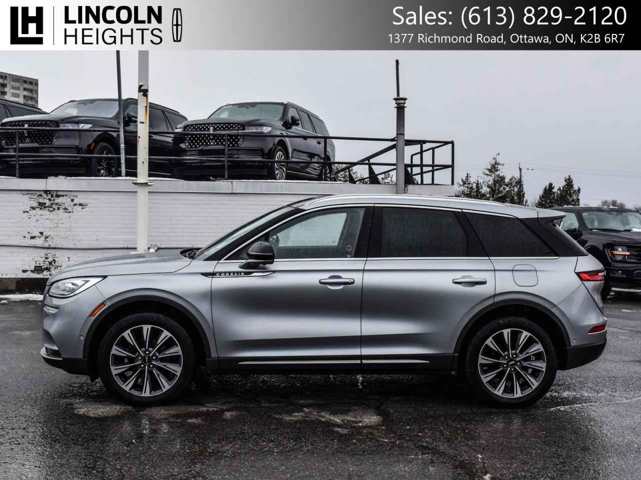 2022 Lincoln Corsair  Photo2