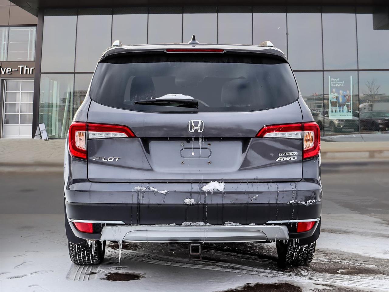 2022 Honda Pilot TOURING 8-PASSENGER Photo3