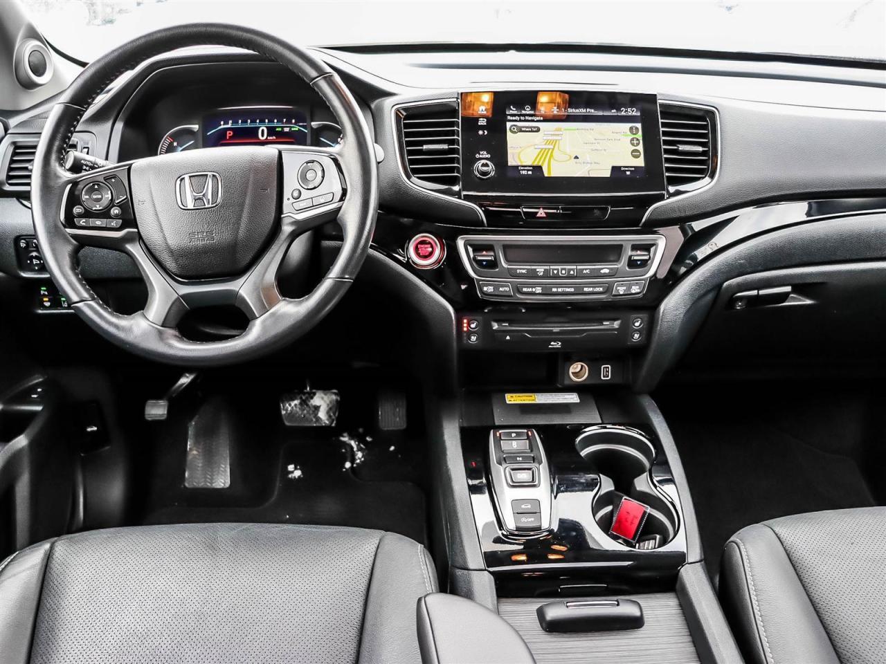 2022 Honda Pilot TOURING 8-PASSENGER Photo