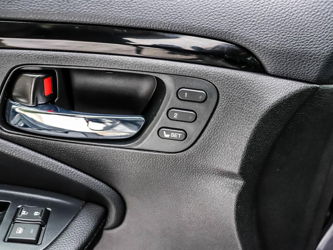 2022 Honda Pilot TOURING 8-PASSENGER Photo