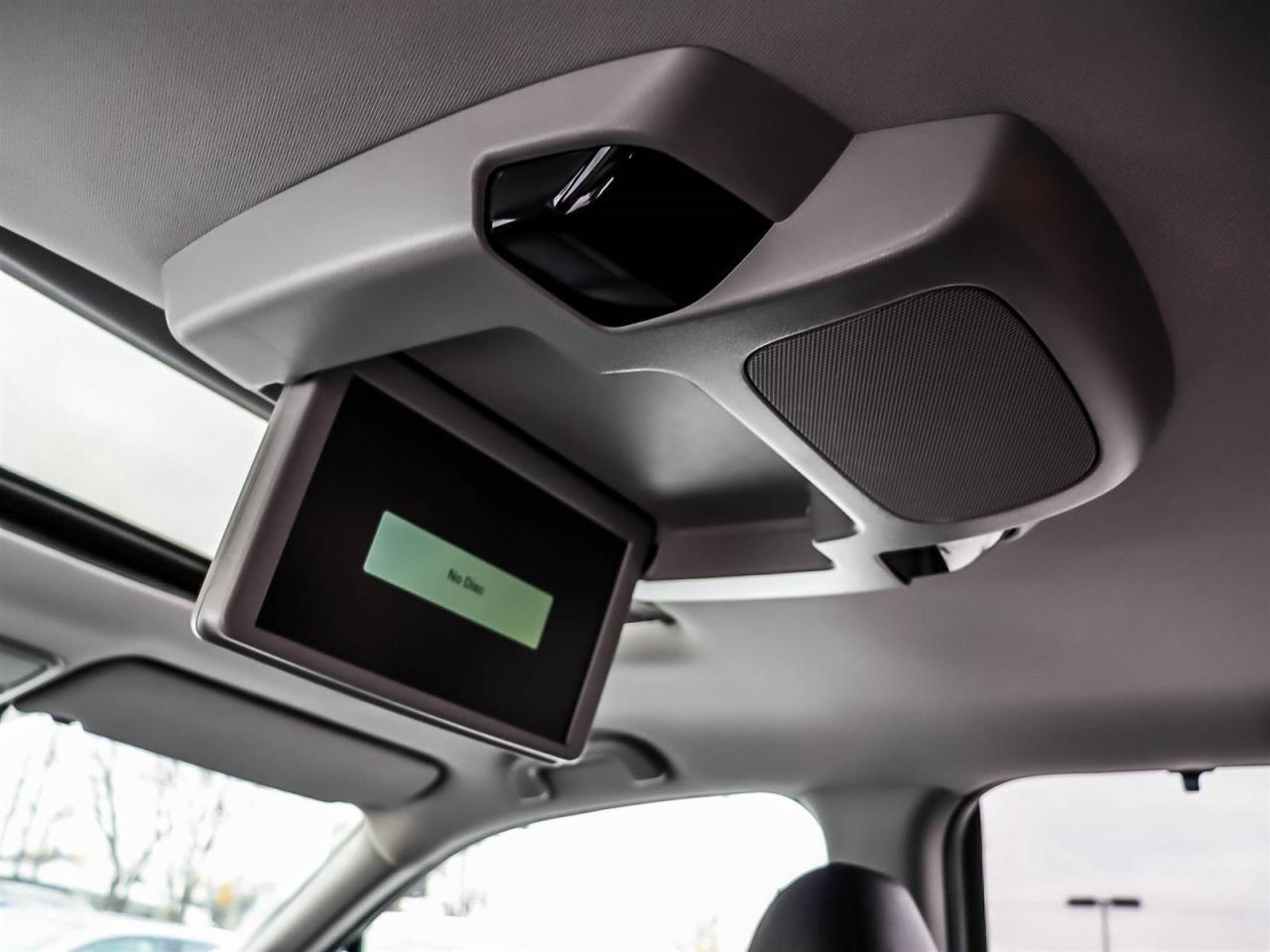 2022 Honda Pilot TOURING 8-PASSENGER Photo