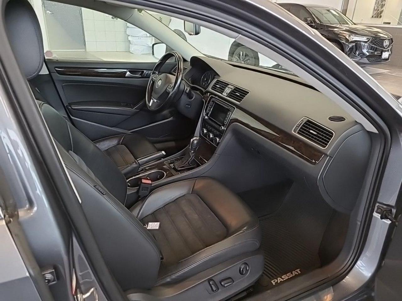 2015 Volkswagen Passat 2.0 TDI DSG HIGHLINE (SORRY SOLD SOLD SOLD) Photo