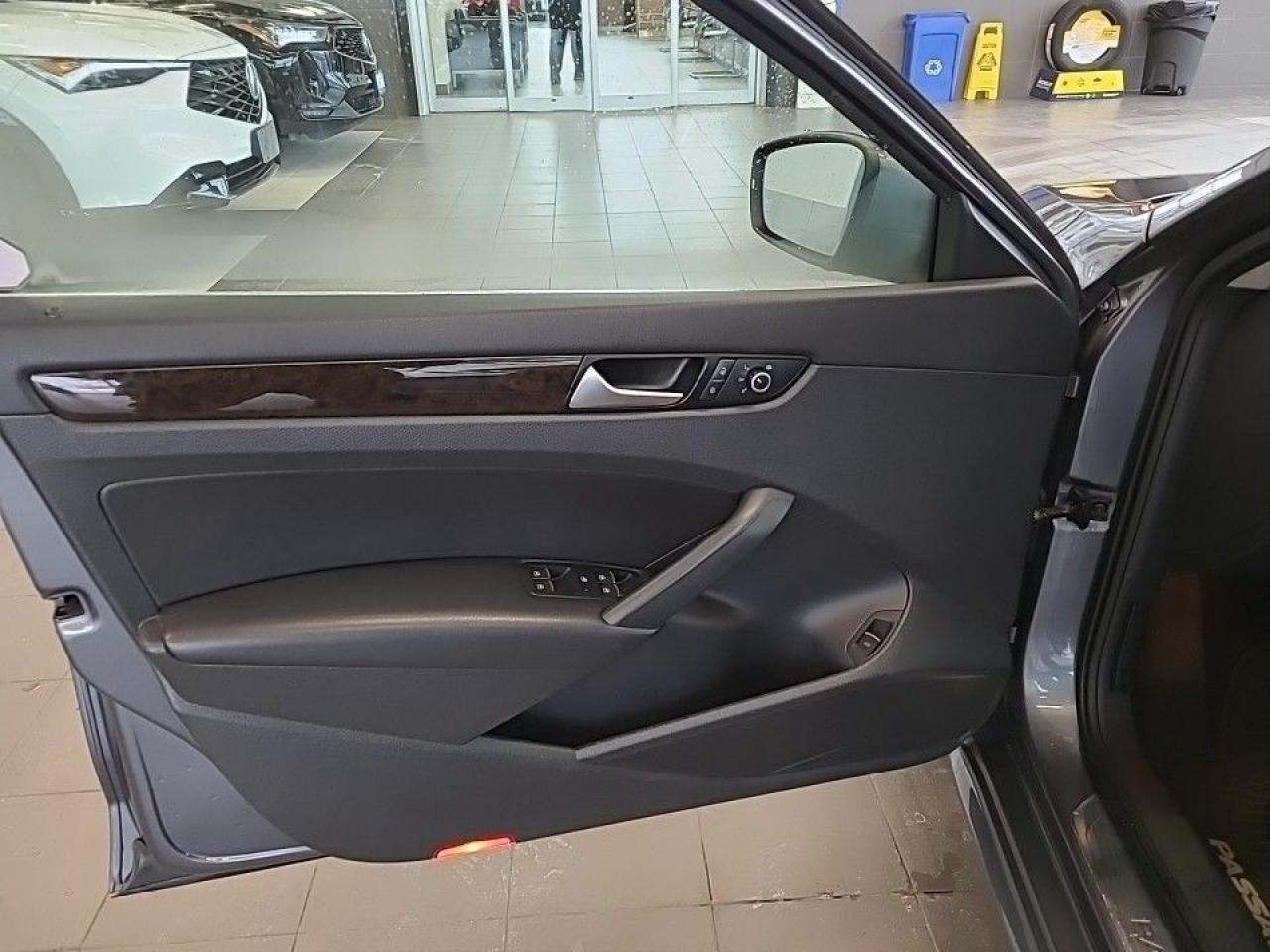 2015 Volkswagen Passat 2.0 TDI DSG HIGHLINE (SORRY SOLD SOLD SOLD) Photo