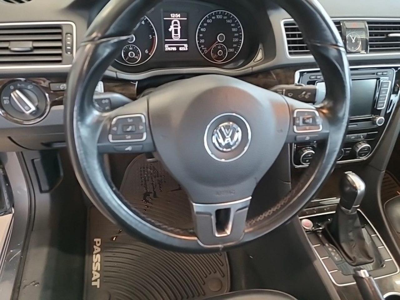 2015 Volkswagen Passat 2.0 TDI DSG HIGHLINE (SORRY SOLD SOLD SOLD) Photo