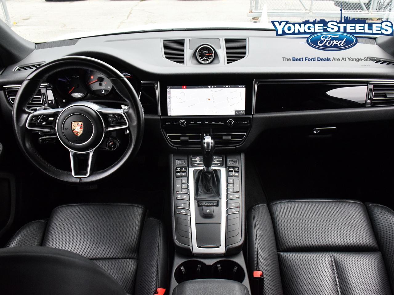 2020 Porsche Macan S AWD Photo