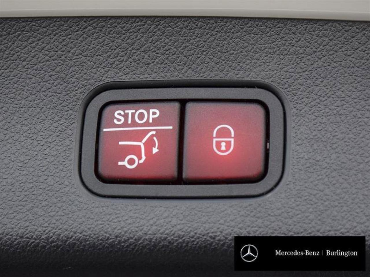 2023 Mercedes-Benz GLC GLC 300 Photo