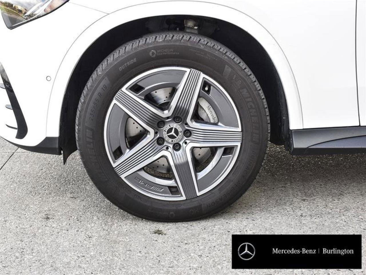 2023 Mercedes-Benz GLC GLC 300 Photo