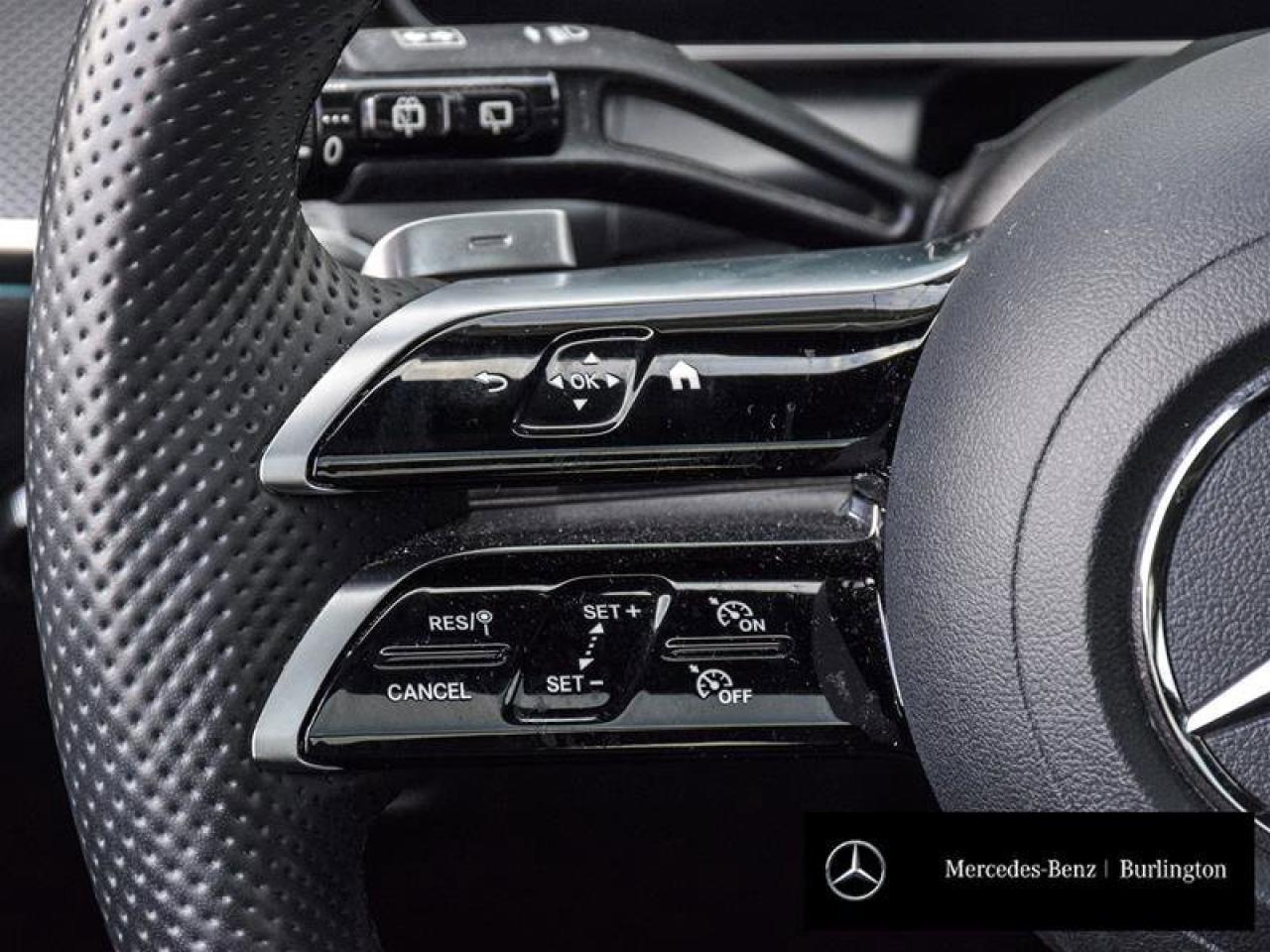 2023 Mercedes-Benz GLC GLC 300 Photo