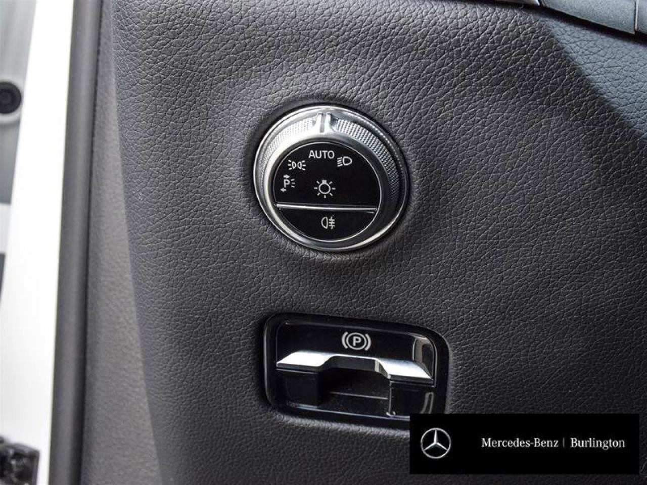 2023 Mercedes-Benz GLC GLC 300 Photo