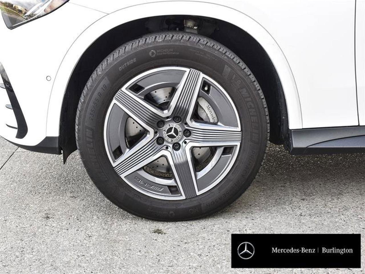 2023 Mercedes-Benz GLC GLC 300 Photo