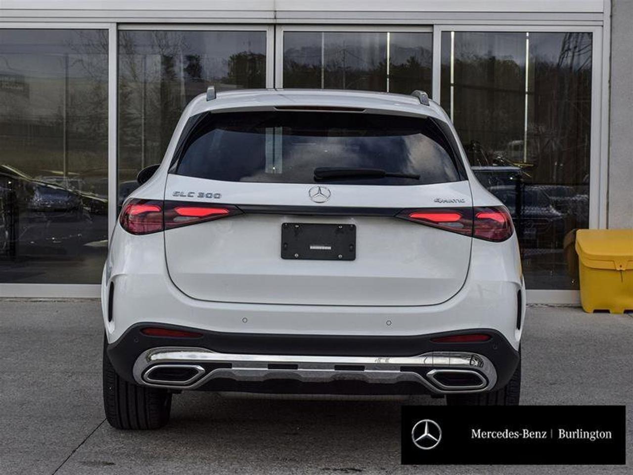 2023 Mercedes-Benz GLC GLC 300 Photo