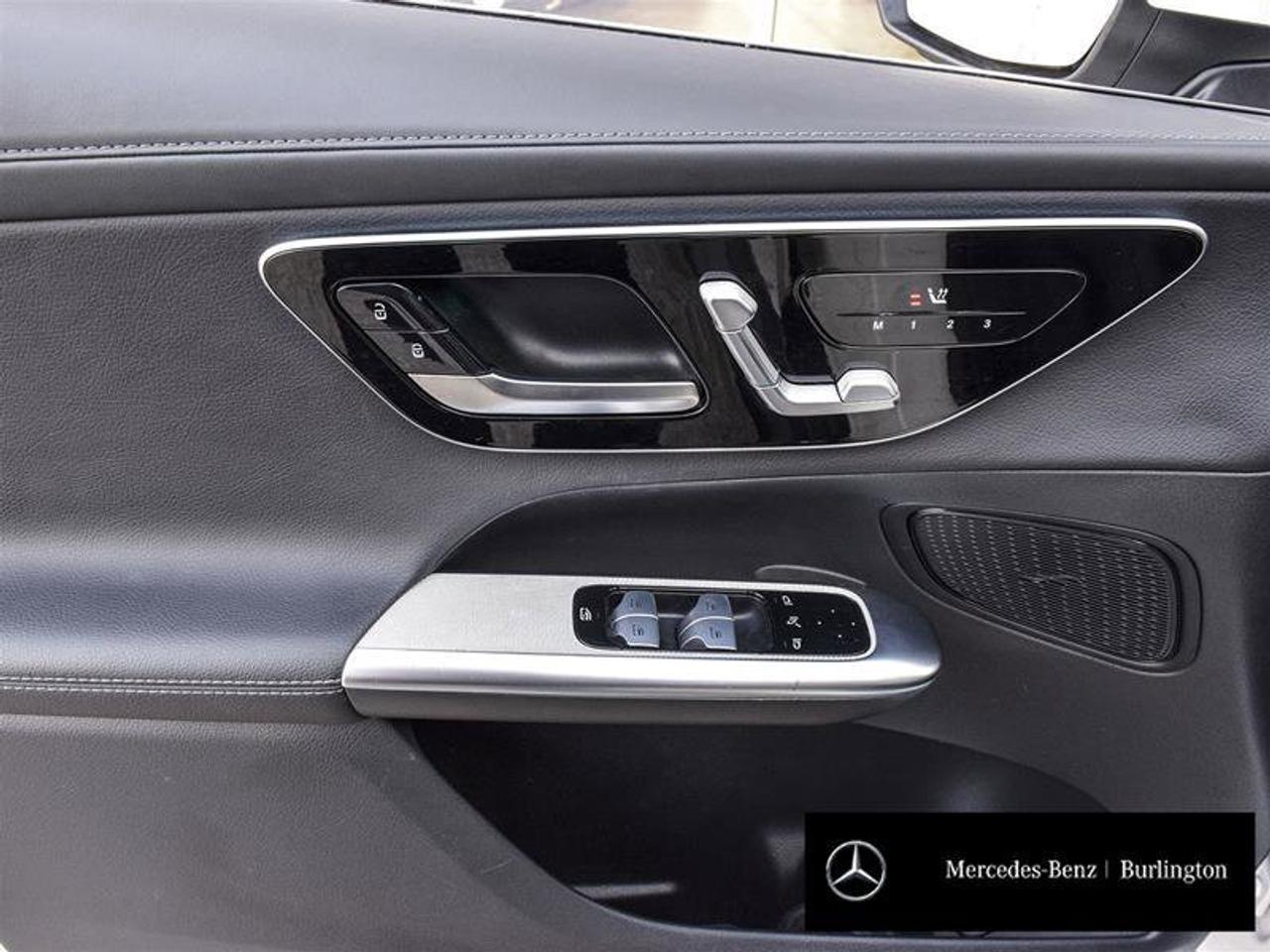 2023 Mercedes-Benz GLC GLC 300 Photo