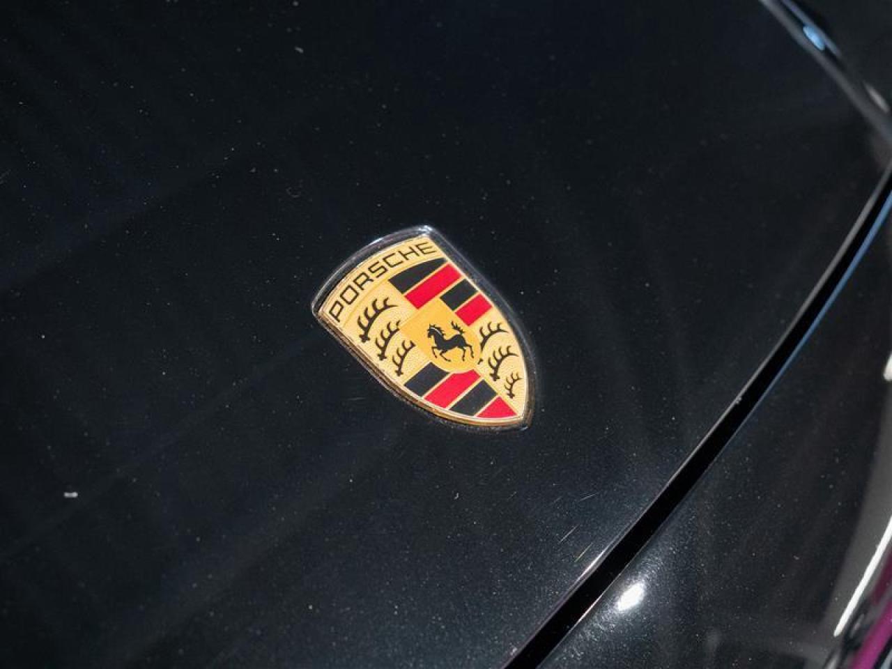 2023 Porsche Cayenne GTS Coupe Photo