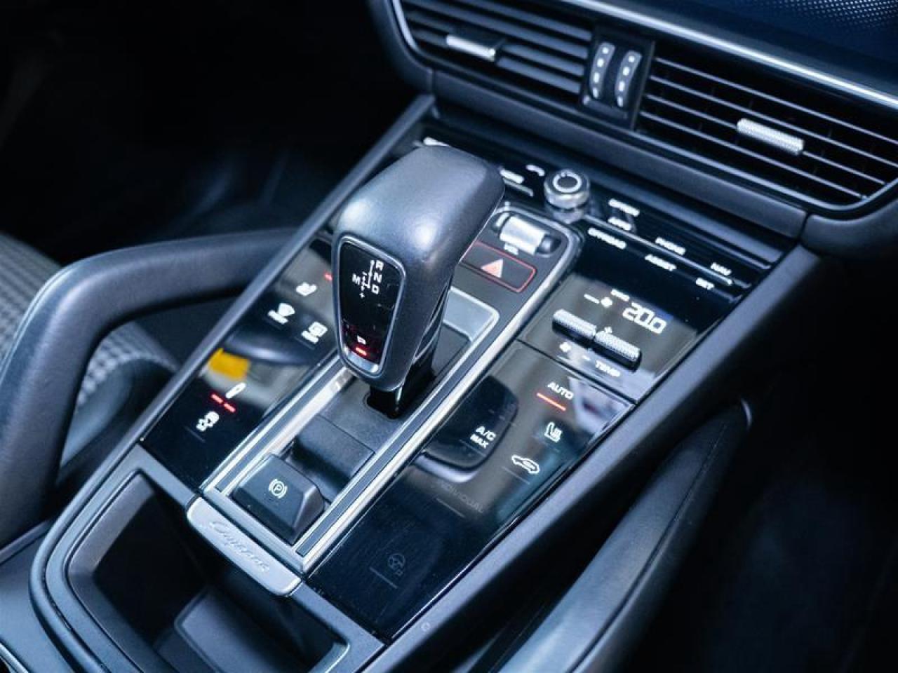 2023 Porsche Cayenne GTS Coupe Photo