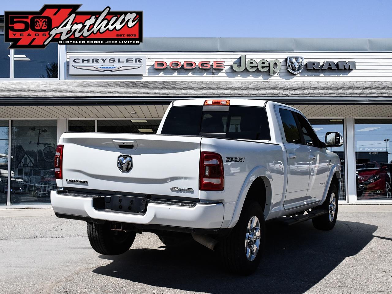 2022 RAM 2500 Laramie Crew Cab 4x4 Photo3