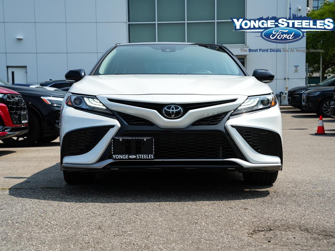 2022 Toyota Camry XSE Auto Photo