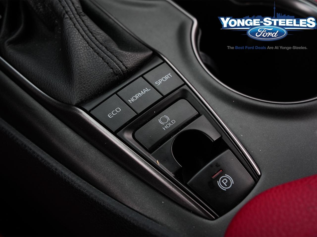 2022 Toyota Camry XSE Auto Photo