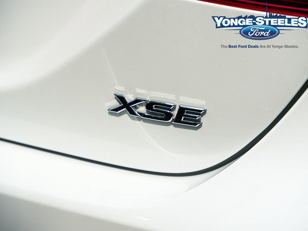 2022 Toyota Camry XSE Auto Photo