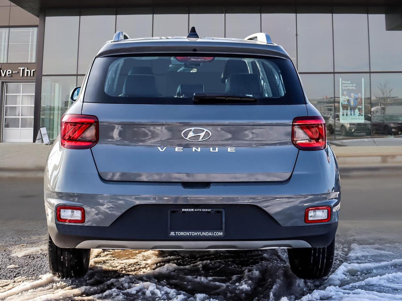 2022 Hyundai Venue Ultimate Photo