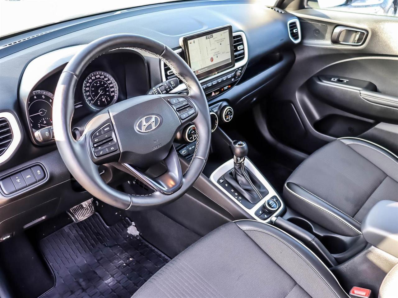 2022 Hyundai Venue Ultimate Photo