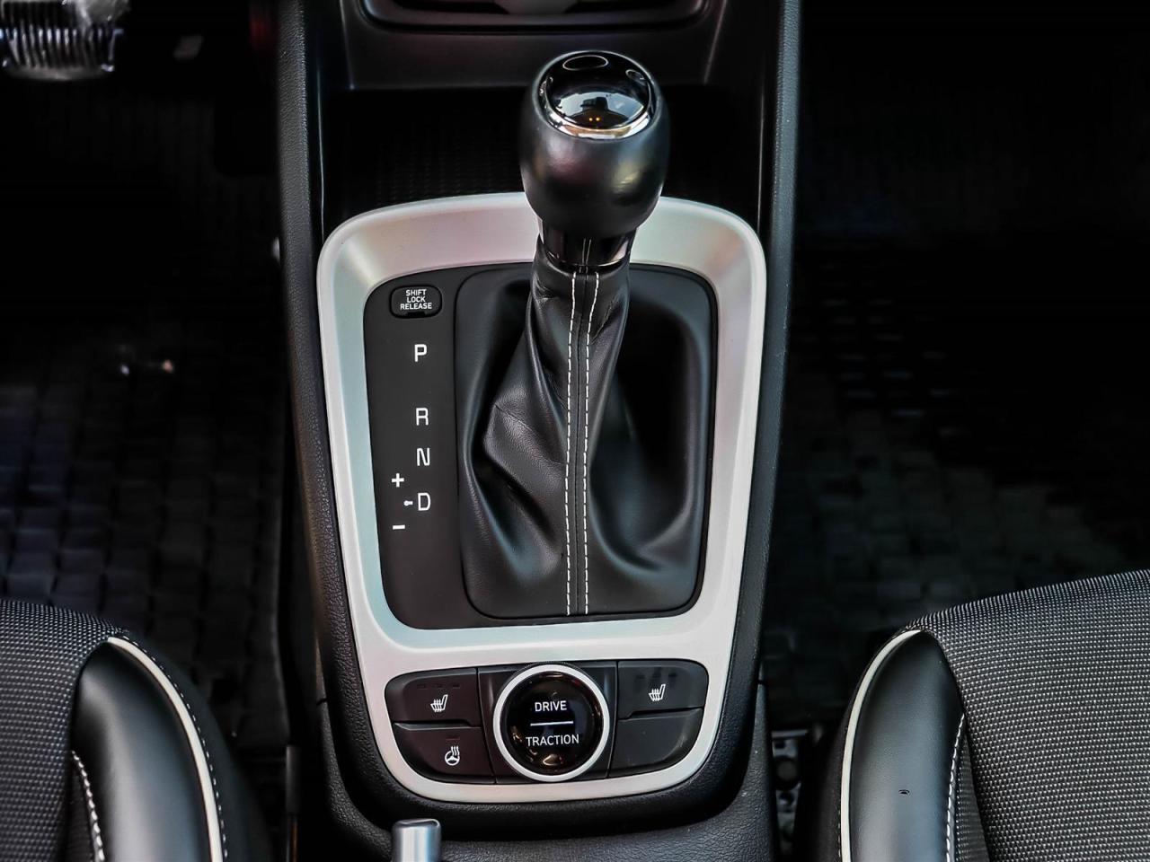 2022 Hyundai Venue Ultimate Photo