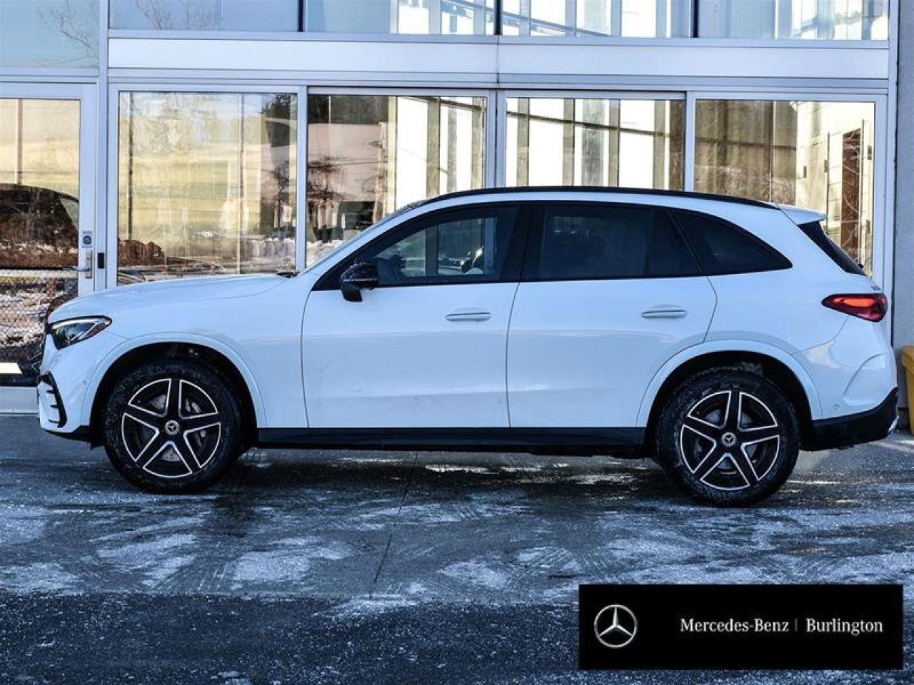 2024 Mercedes-Benz GLC GLC 300 Photo
