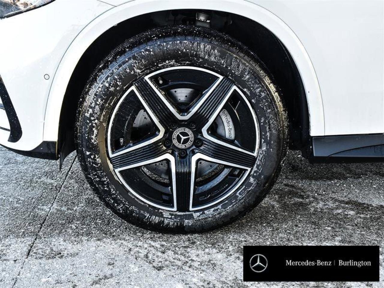 2024 Mercedes-Benz GLC GLC 300 Photo