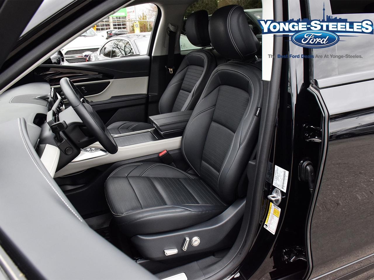 2025 Lincoln Nautilus Reserve AWD Photo