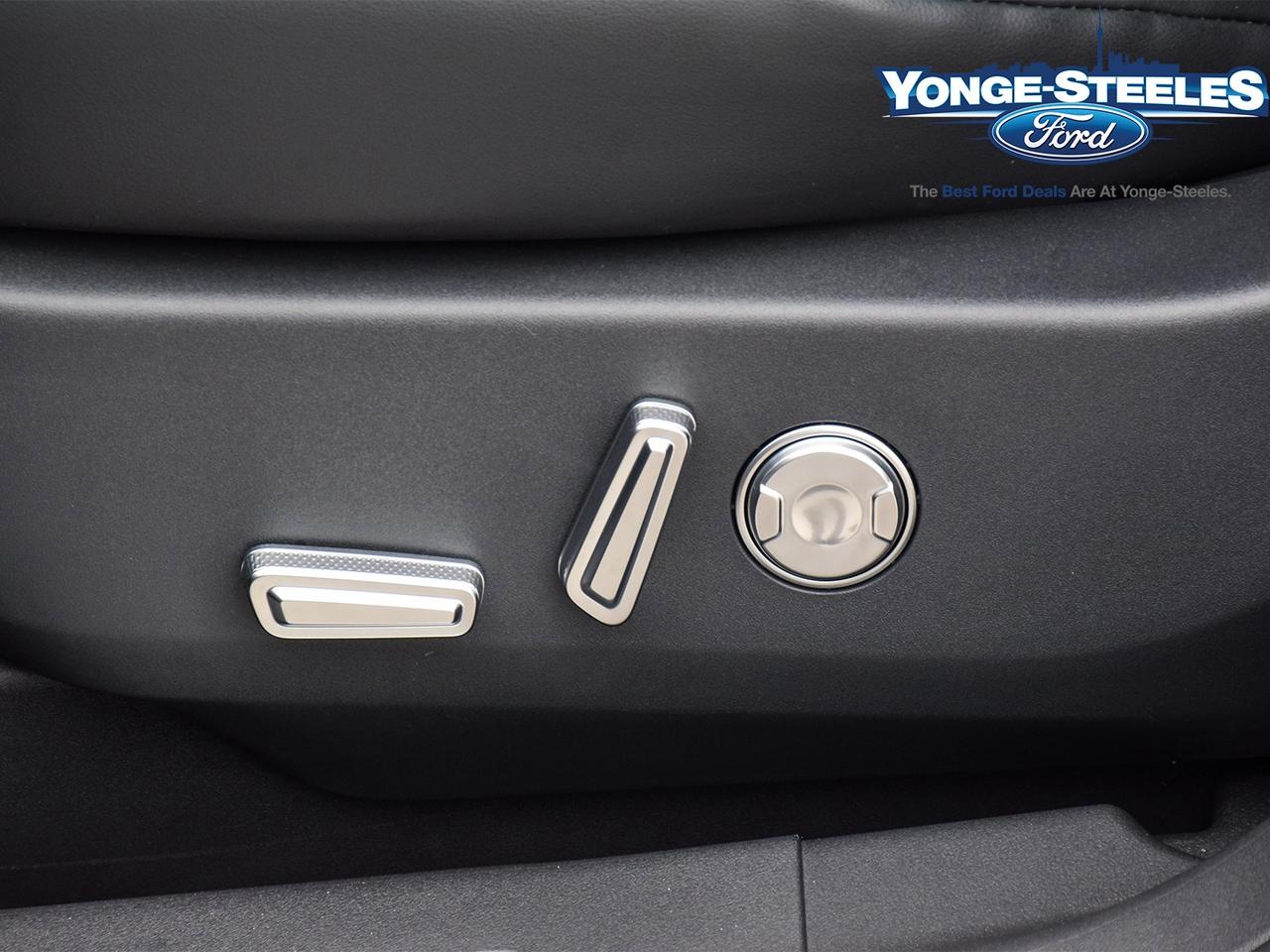 2025 Lincoln Nautilus Reserve AWD Photo