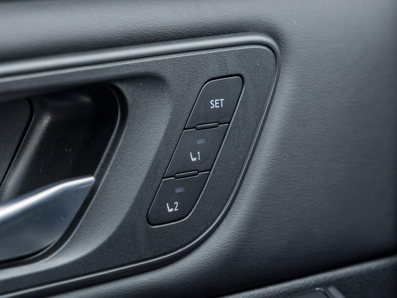 2025 Nissan Rogue SL Photo