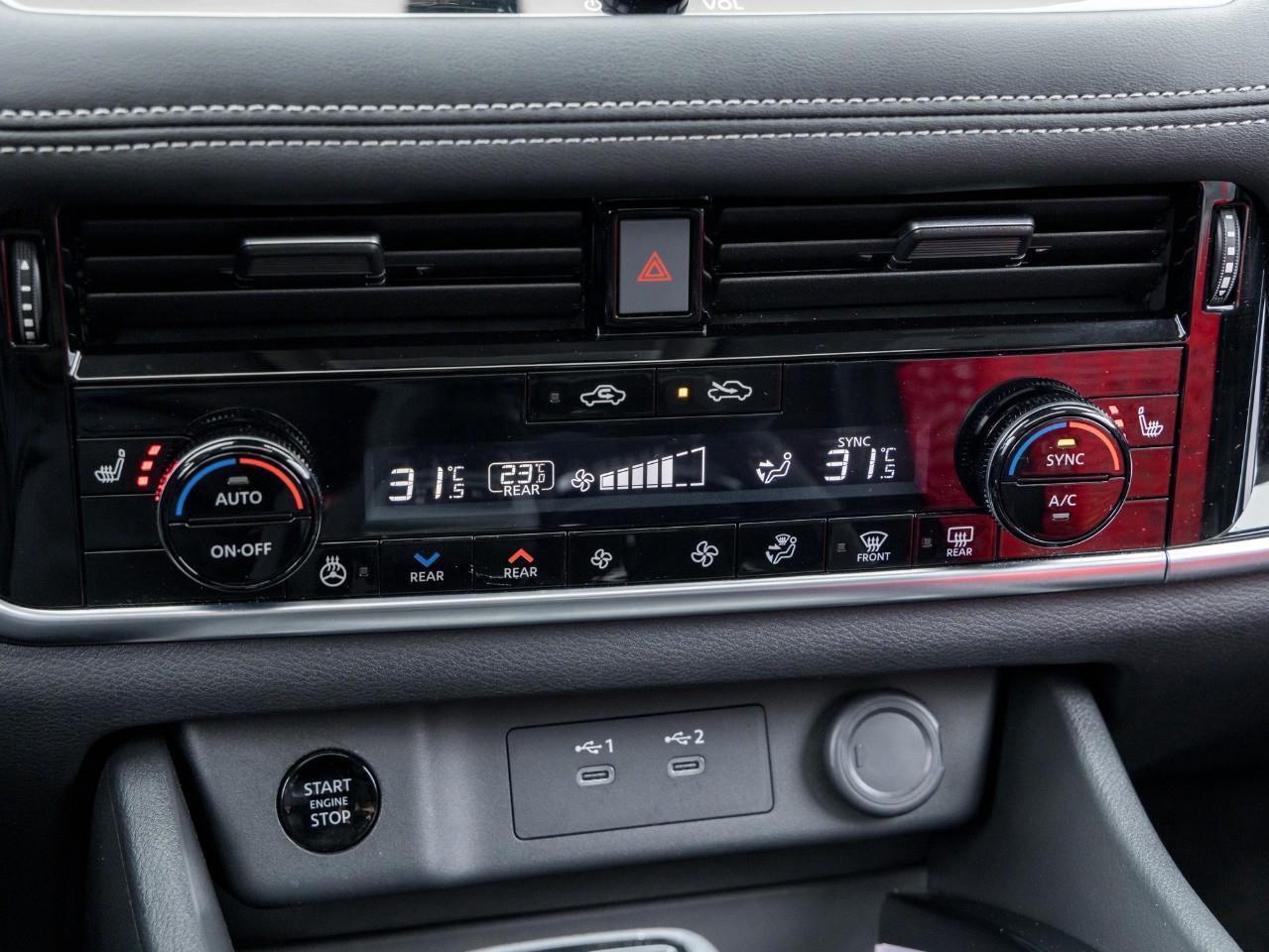 2025 Nissan Rogue SL Photo