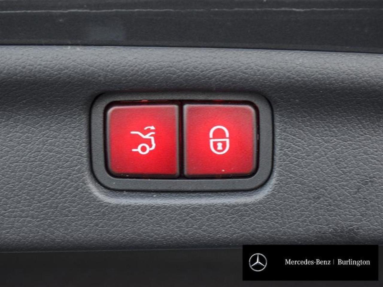 2023 Mercedes-Benz C-Class C 300 Photo4