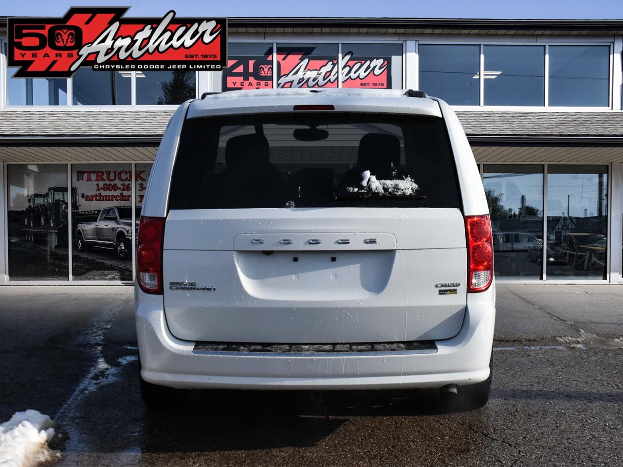 2016 Dodge Grand Caravan Crew Plus Photo4