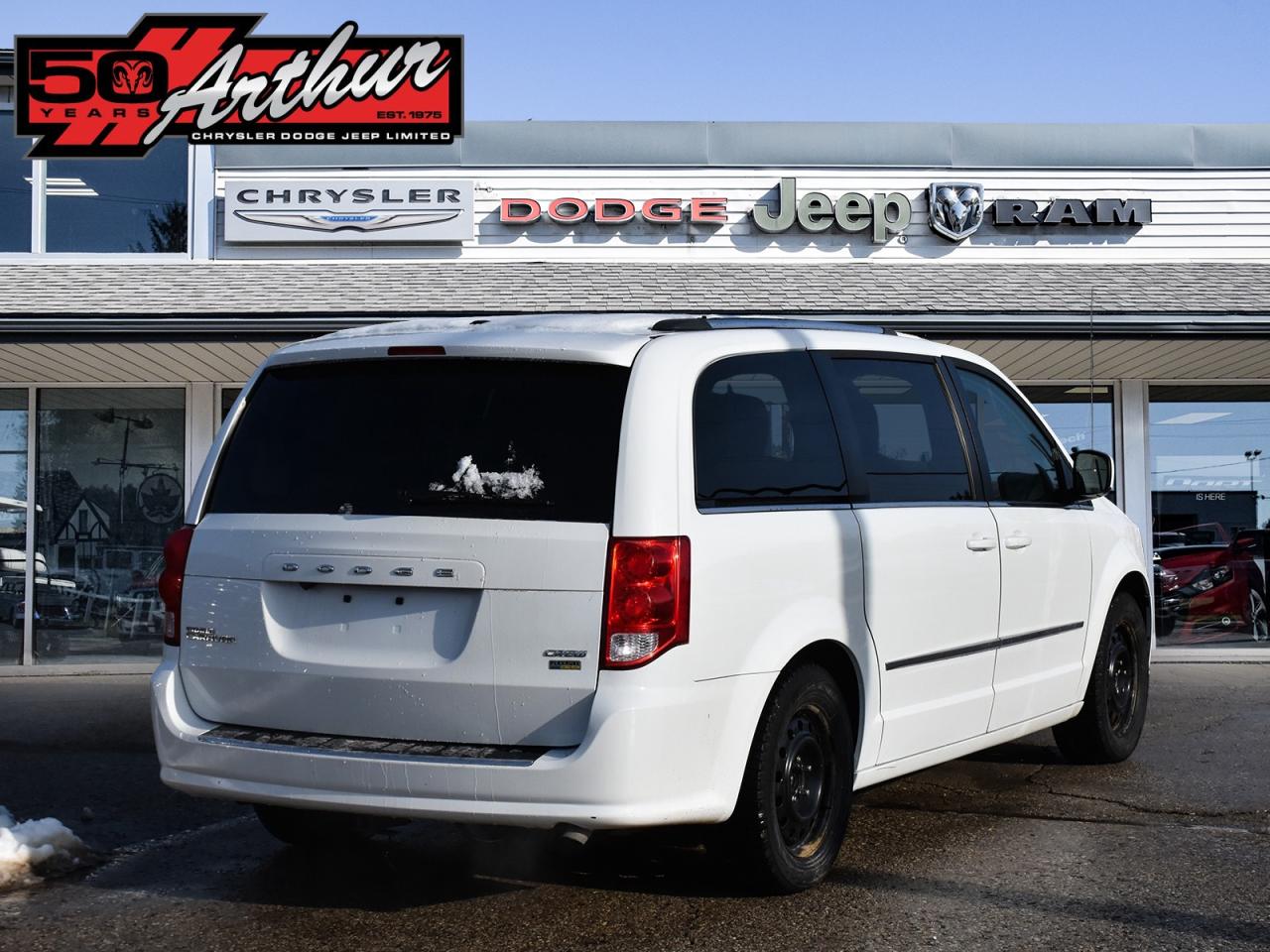 2016 Dodge Grand Caravan Crew Plus Photo3