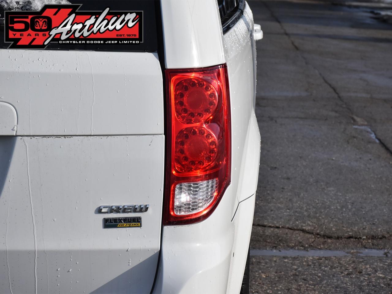 2016 Dodge Grand Caravan Crew Plus Photo